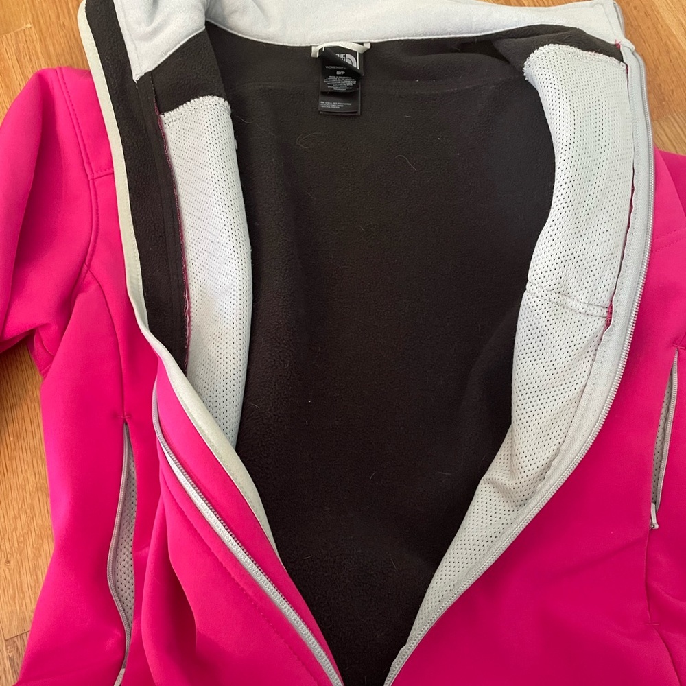 North Face Women’s Shell Jacket - image 6